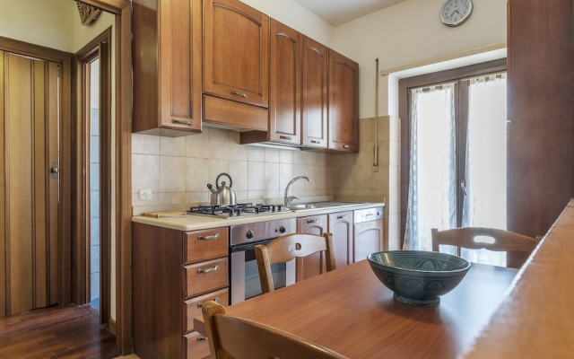 Portaportese Wooden Flat