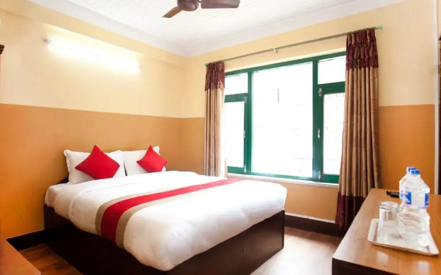 SPOT ON 383 Hotel Himalayan Ashoka
