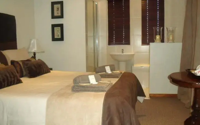 Encore Guest House