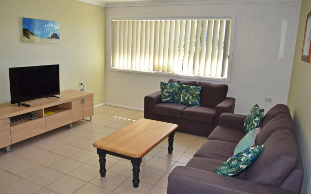 Village Centre 3 South West Rocks