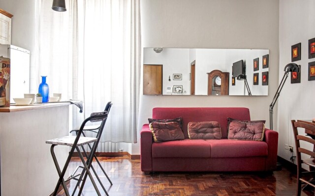 Li-e625-pipa16a1 - The Journalist House