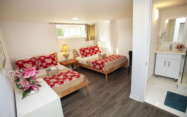Cozy 3 bedroom, 2 bathroom Basement Suite in Toronto