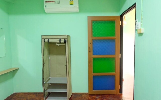 Charming House - Hostel