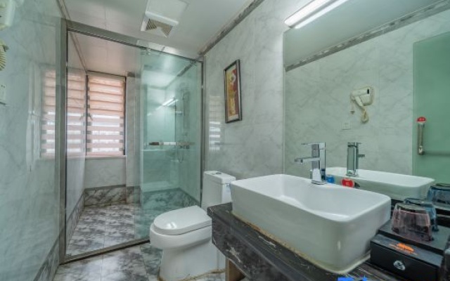 Chengzi Hotel (South Of Guang'an Railway Station) – Bathroom – Guang'an