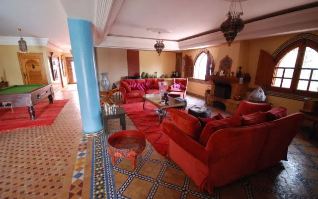 La Villa du Lac- Guest House