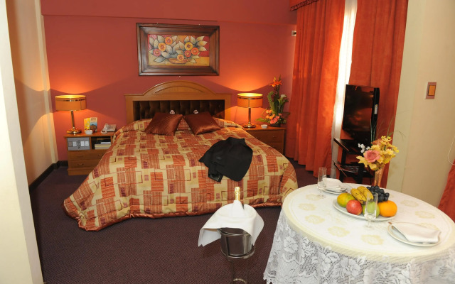 Cesars Plaza Hotel