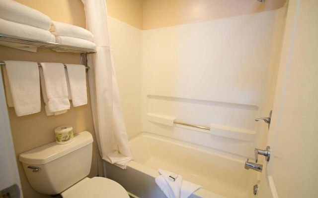 Glenwood Inn & Suites