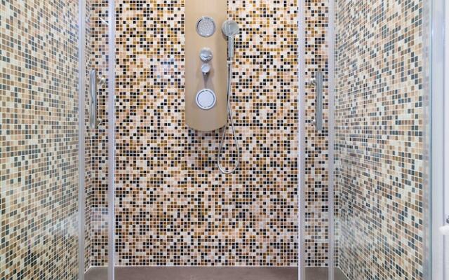 Isola Suite Apartment