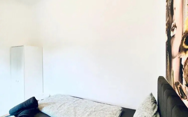 Spacious 4 BR Apt Perfect for Groups