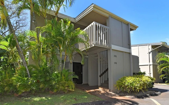 Pohailani 131 by RedAwning