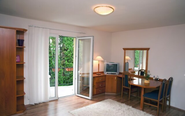 Timpa Apartmanház & Dr. Strecker Villa
