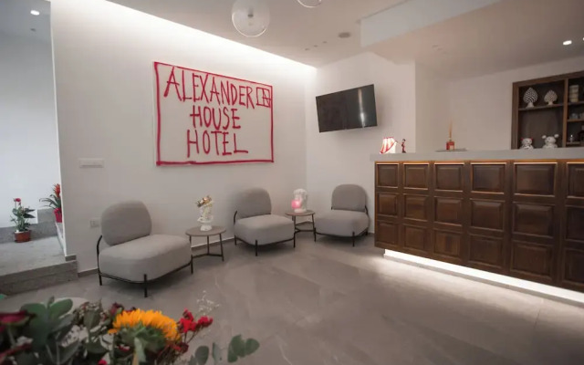 Alexander House Hotel