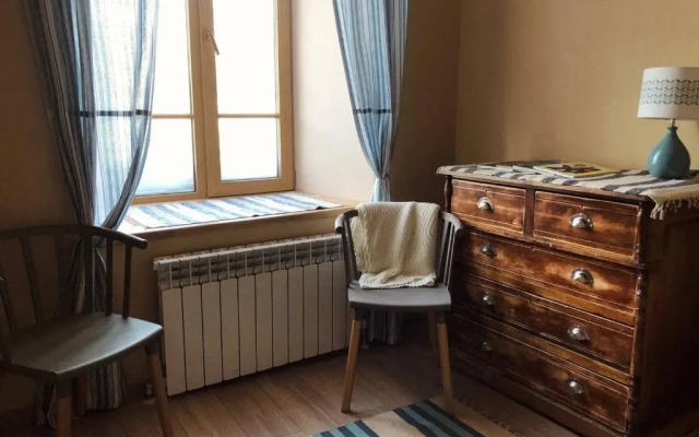 Dom Demidovykh Hostel