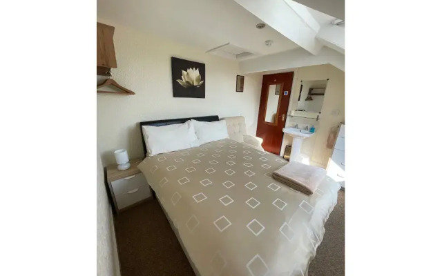 Aabba Guest House
