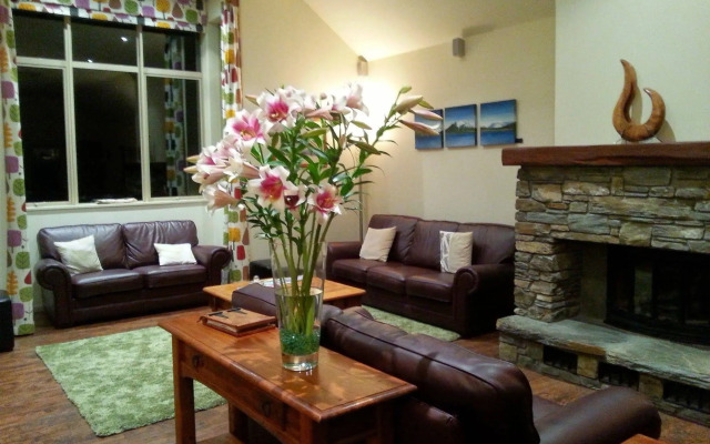 Maple Lodge