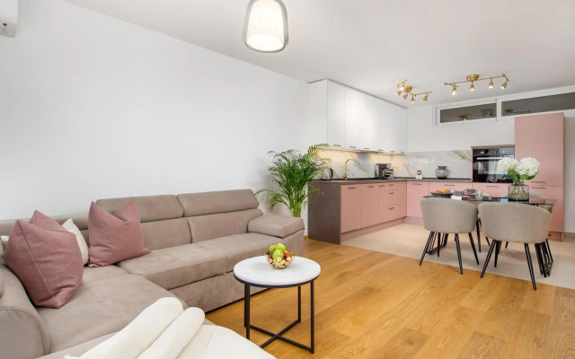 Seaview apartment „Megan“ with sunny terrace