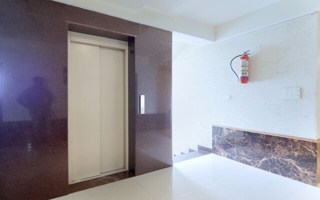 Fabhotel Nera Regency