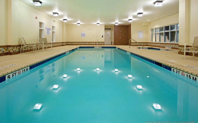 Holiday Inn Express & Suites Newberry by IHG