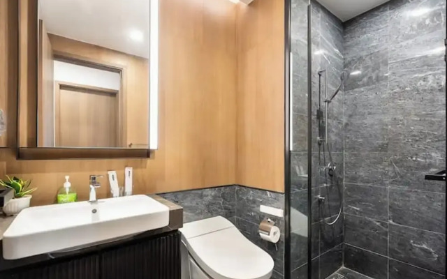 Eaton Park Riverside Luxury Vacation