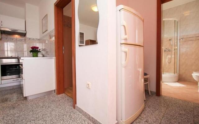 Apartments Ana - 120m from beach