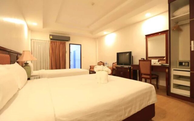 Pattaya Hiso Hotel