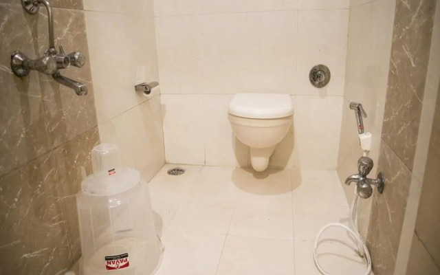 OYO 4185 Hotel Sachin Excellency