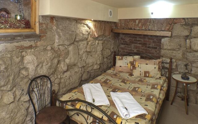 Niko Hostel
