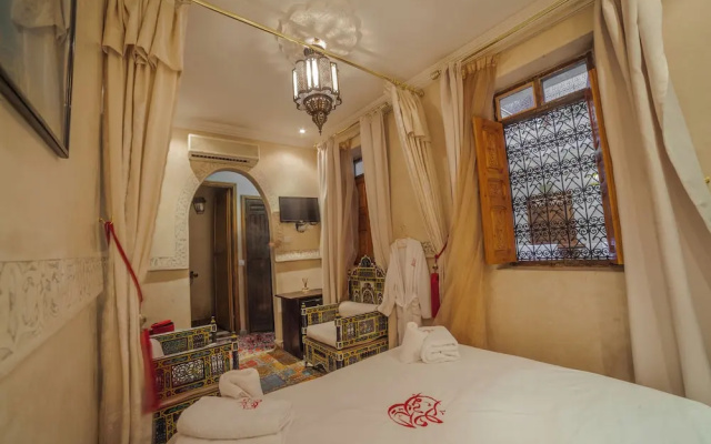 Riad Ikalimo 1