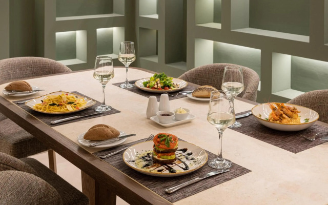 Holiday Inn Thessaloniki by IHG