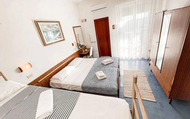 Hotel Sara - 3 Guests Room - n 1