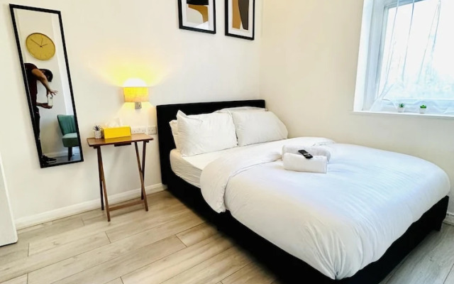 Immaculate 1-bed Studio in London