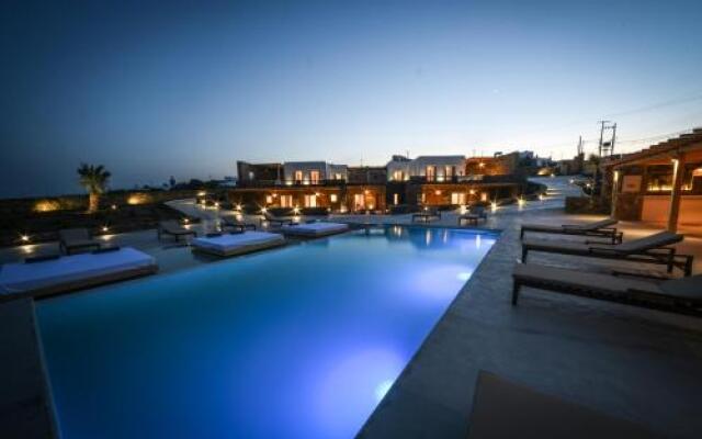 THA-LIA Myconian Suites and Studios