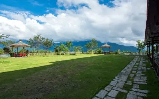 E-Moh Hostel