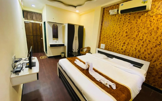 Shanti The Grand Palace