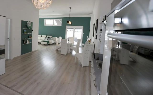 Exklusive FW mit 3 SZ und großer Terrasse