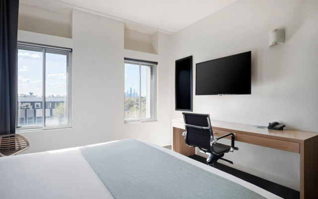 Saint Kilda Beach Hotel (formerly Rydges St Kilda)