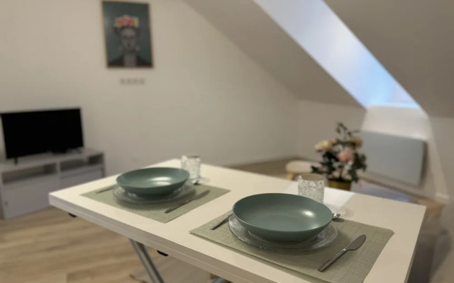 Modern Comfort in the Heart of Le Mans