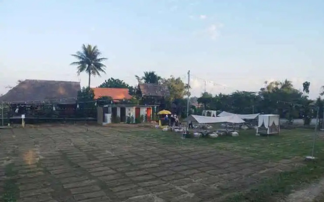 Banna Cafe & Glamping