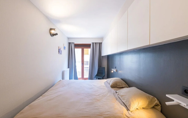 Spacious Apartment With View