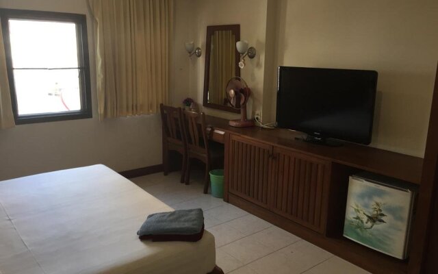 Same Same Guesthouse