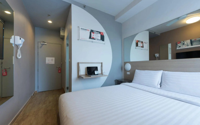 Easy Planet Phuket, Patong