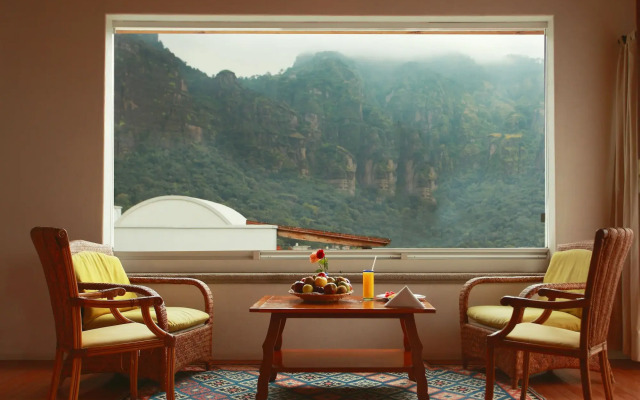 Posada del Tepozteco - Hotel & Gallery