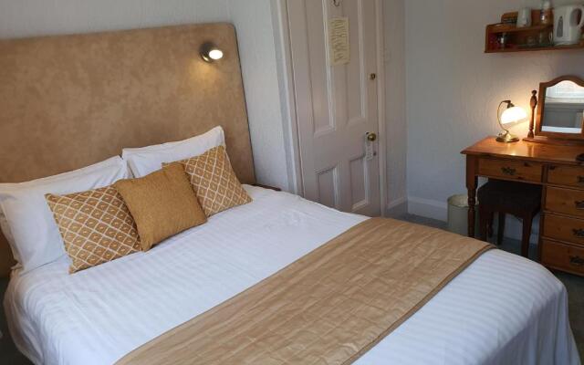 The Carre Arms Hotel