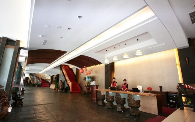 Naluwan Spring Resort Hotel