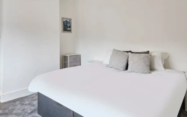Host Stay Church Street