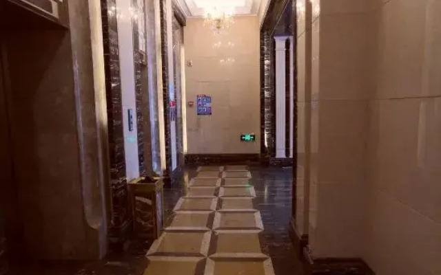 Fashion Express Short-term Rental Apartment (Zhuanghe Xintiandi Huafu Branch)