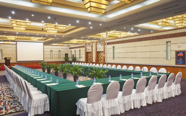Hotel Holiday Inn