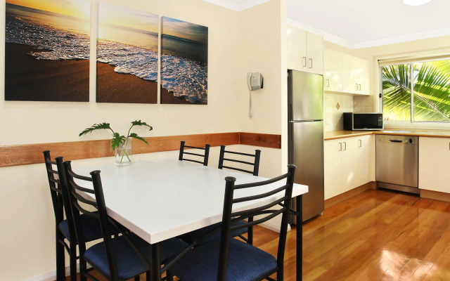 Flynns on Surf Beach Villas