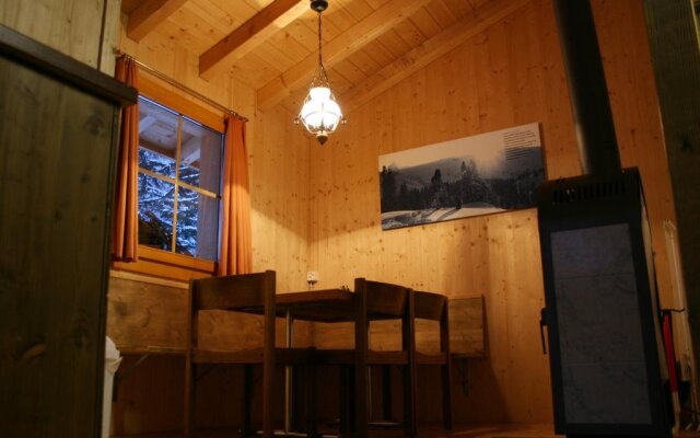 Hüttenhotel Husky Lodge