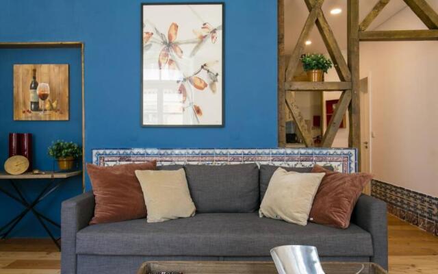 JP39 - Baixa 18th century tiles apartment with 2 bdr!